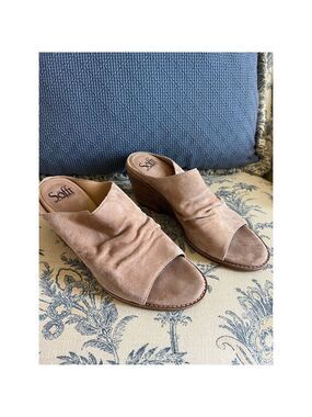 Women's Söfft Beige Suede Wedge Mules & Clogs US 9